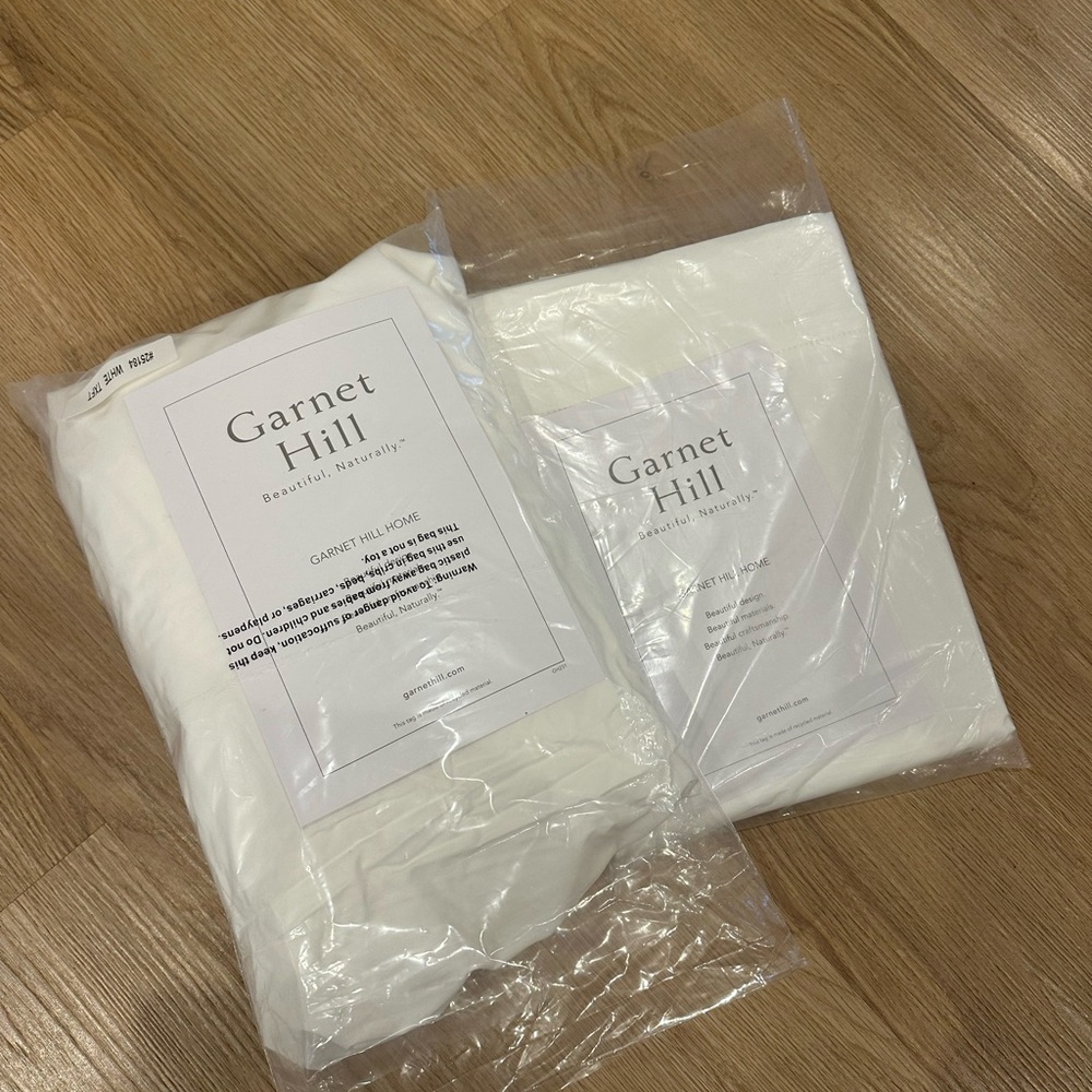 Garnet Hill Twin XL sheets